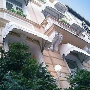 https://buchholz-downtown.topcolognehotels.com
